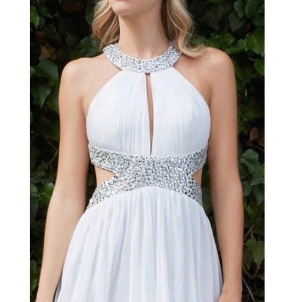 NEW Stunning Open Back White Dress with beading